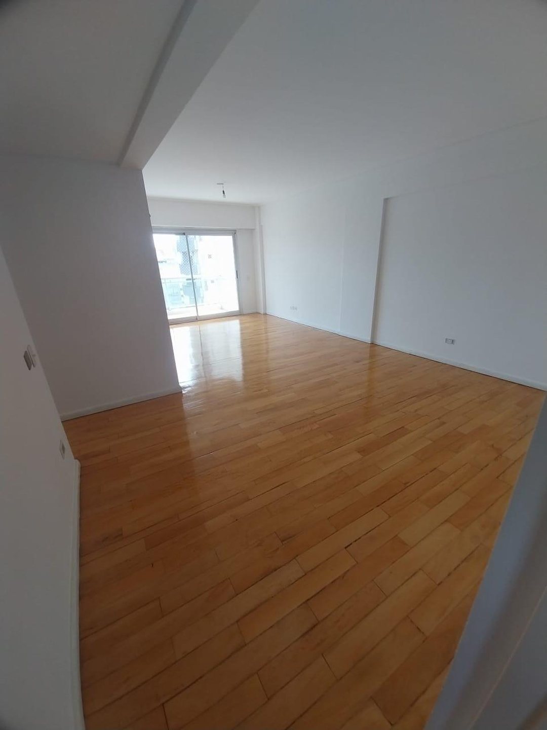 Departamento en alquiler de 3 amb con dos balcones