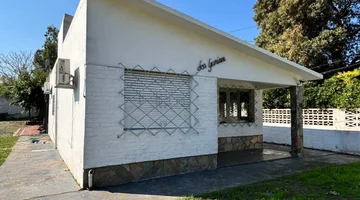 ALQUILER CASA 2 DORMITORIOS Y BARBACOA ATLÁNTIDA