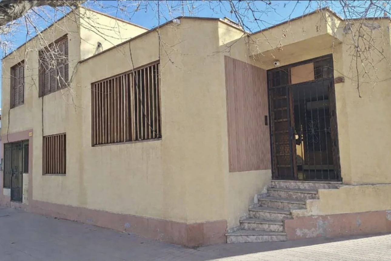 Casa de 7 ambientes en venta en Mendoza, Huarpes 1800