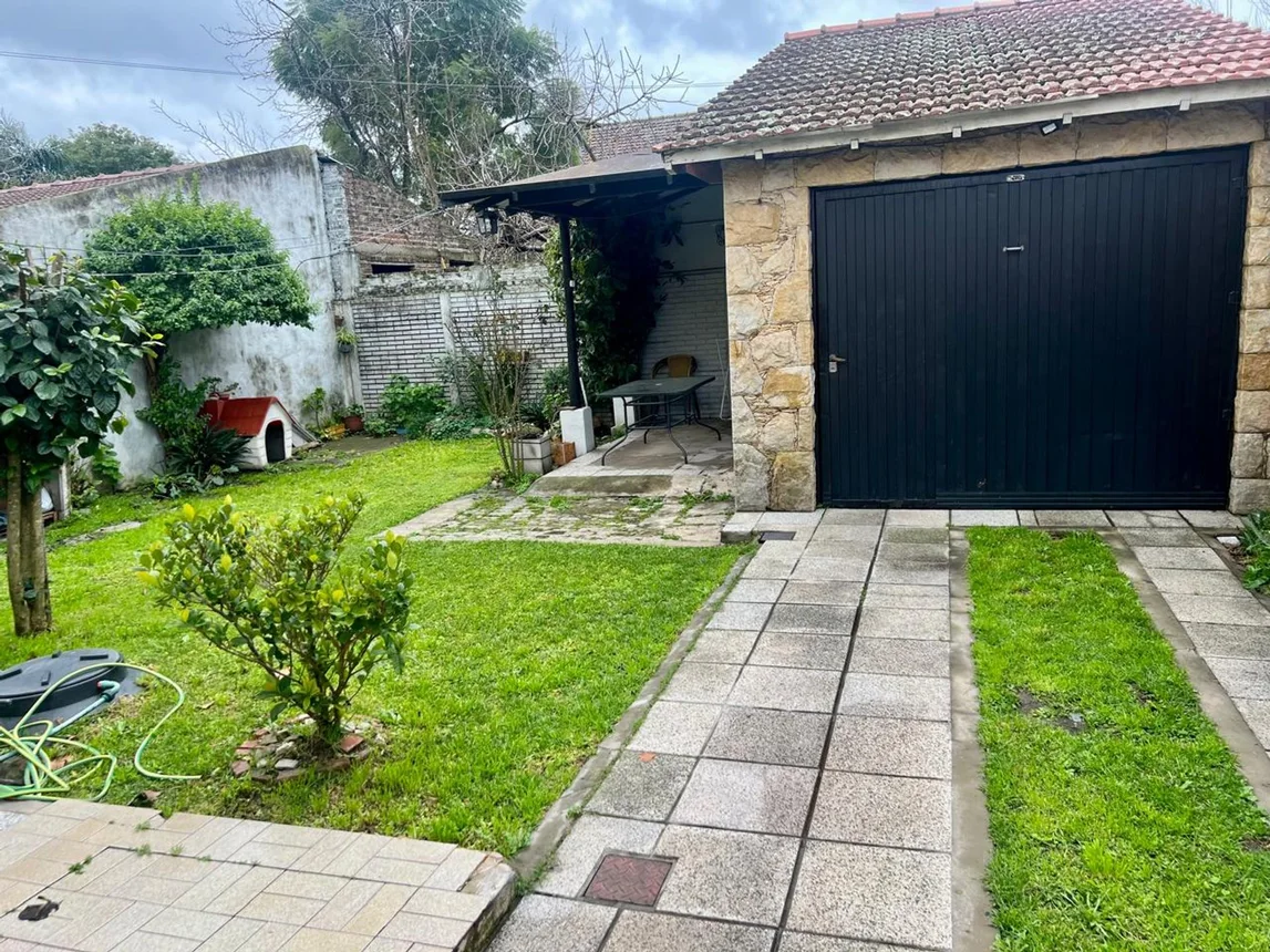 Casa en venta en Luis Guillón, foto 3