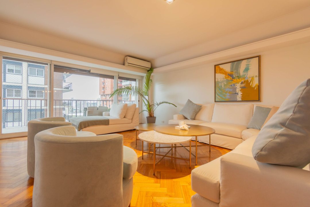 Venta Piso Alto 6 Amb Belgrano Luminoso Balcon