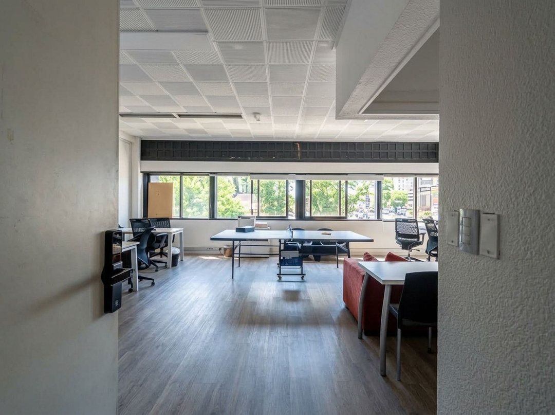 ALQUILER EDIFICIO COMERCIAL C/ OFICINAS Y COCHERAS