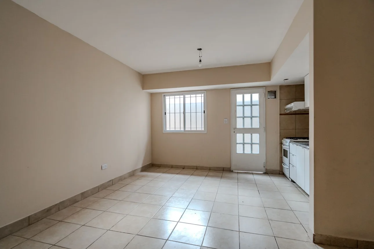 PH de 2 ambientes en venta en Villa Ballester, Bartolomé Mitre 5500, foto 3