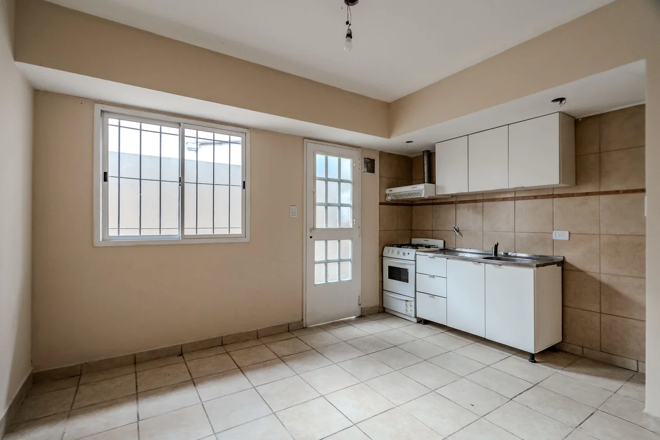 PH de 2 ambientes en venta en Villa Ballester, Bartolomé Mitre 5500, foto 2