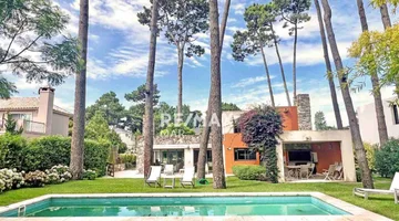 Venta Casa 3 Suites y servicio en Boulevard Park