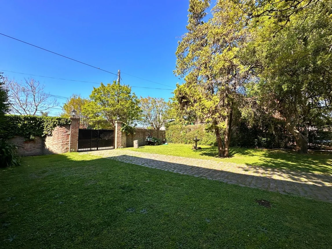 Casa de 3 ambientes en venta en General Pacheco, Primera Junta 100