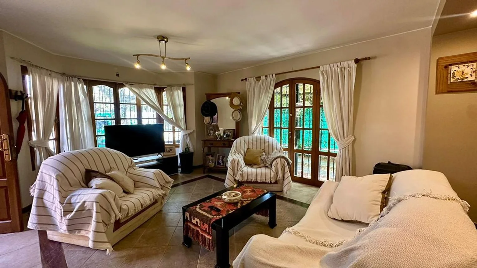 Casa en venta en Mendoza, foto 2