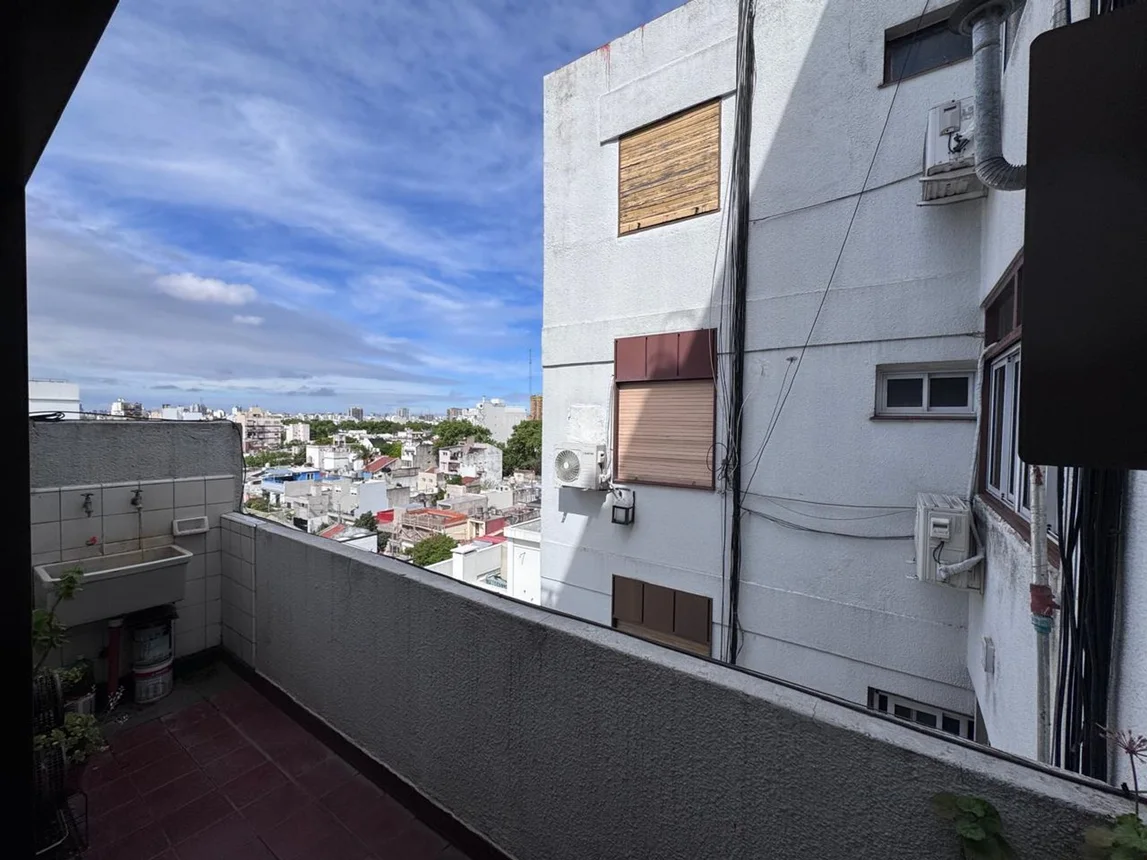 Monoambiente en venta en Villa del Parque, Lascano 2800