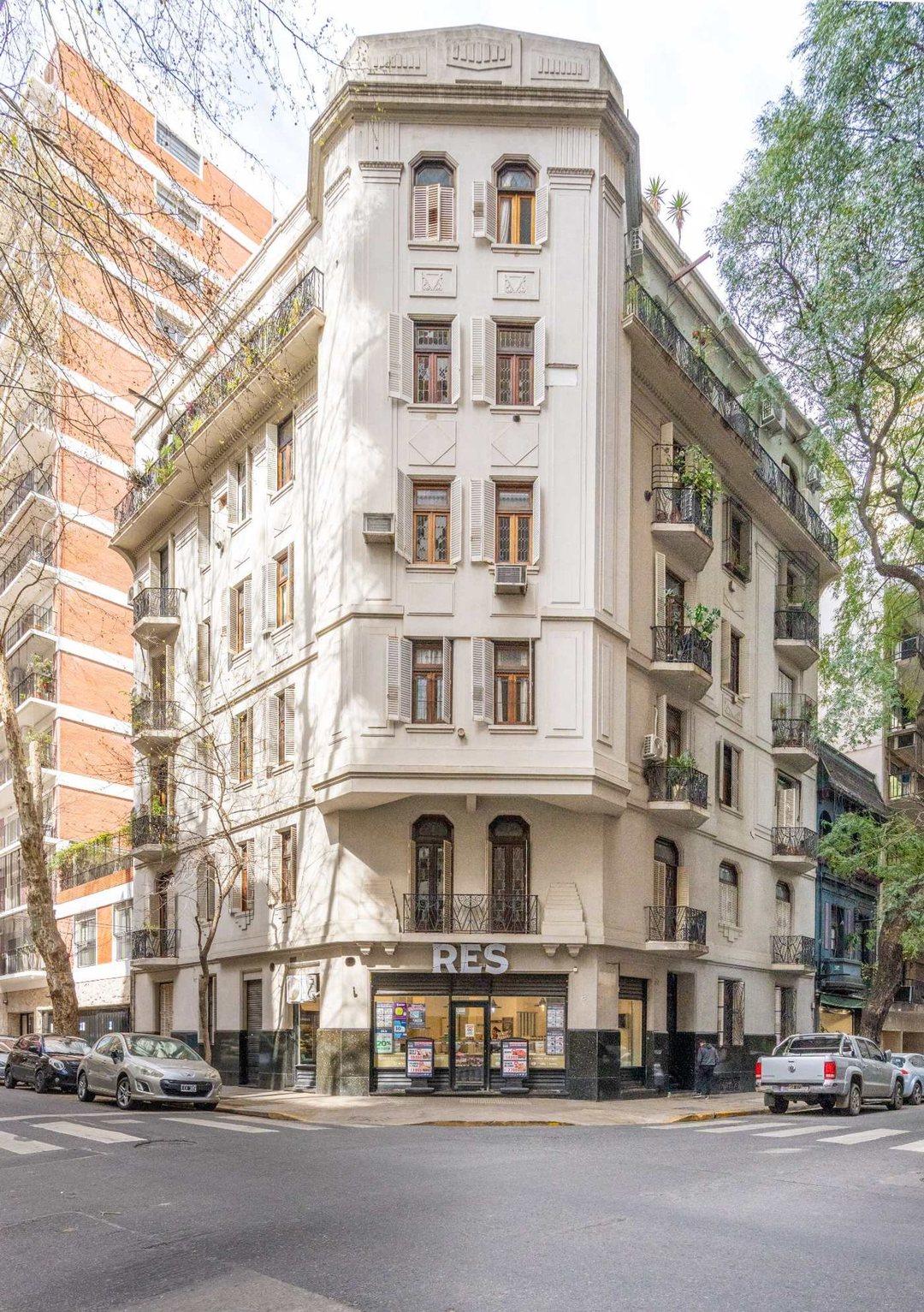 VENTA DEPTO 3 AMB EN EDIFICIO DE EPOCA BELGRANO C