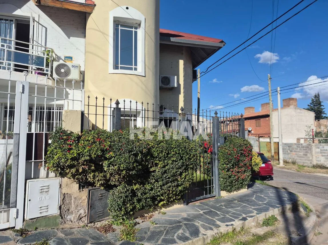 Casa dúplex de 3 ambientes en venta en Neuquén, Gravier 700, foto 4