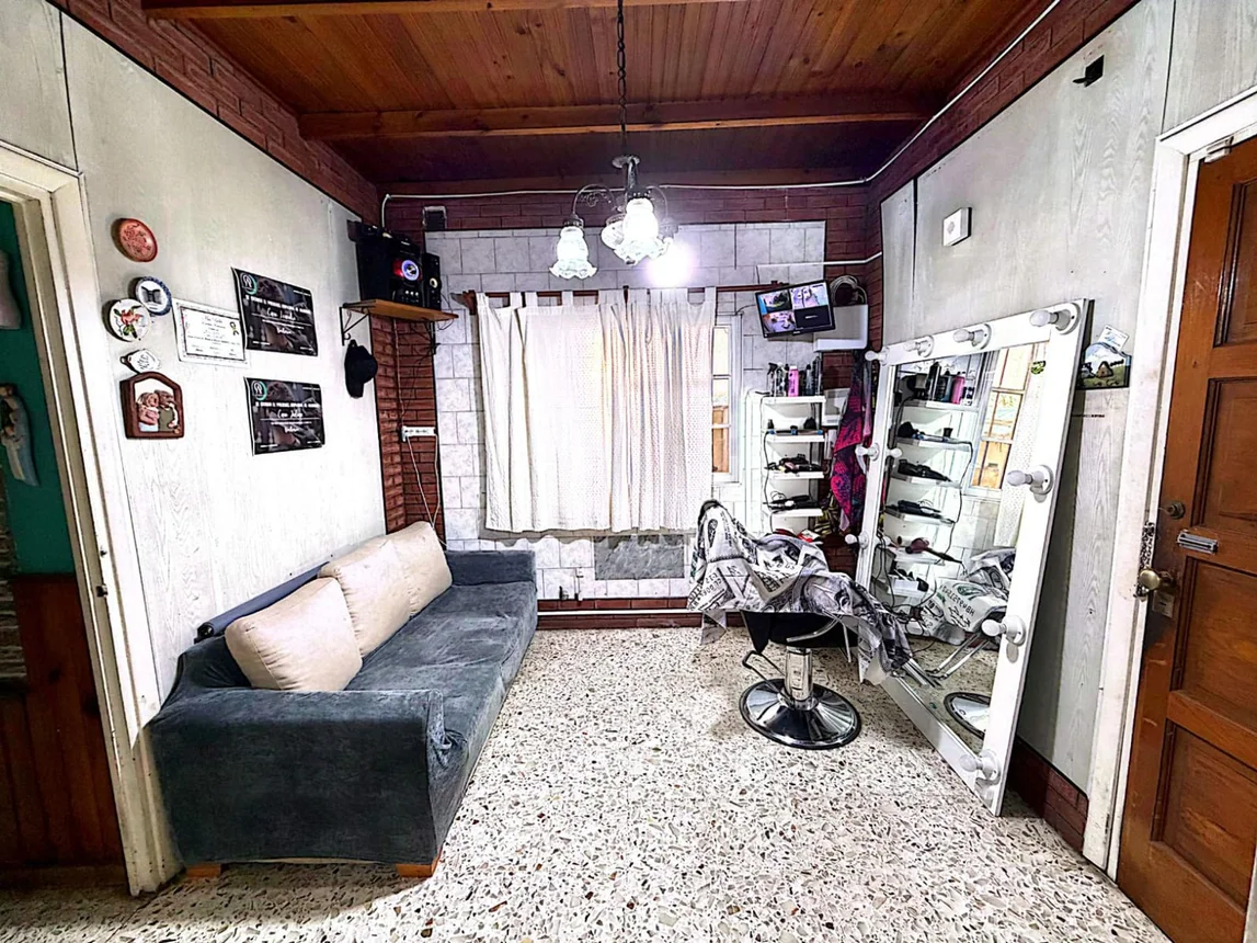 Casa en venta en Lanús Oeste, foto 2