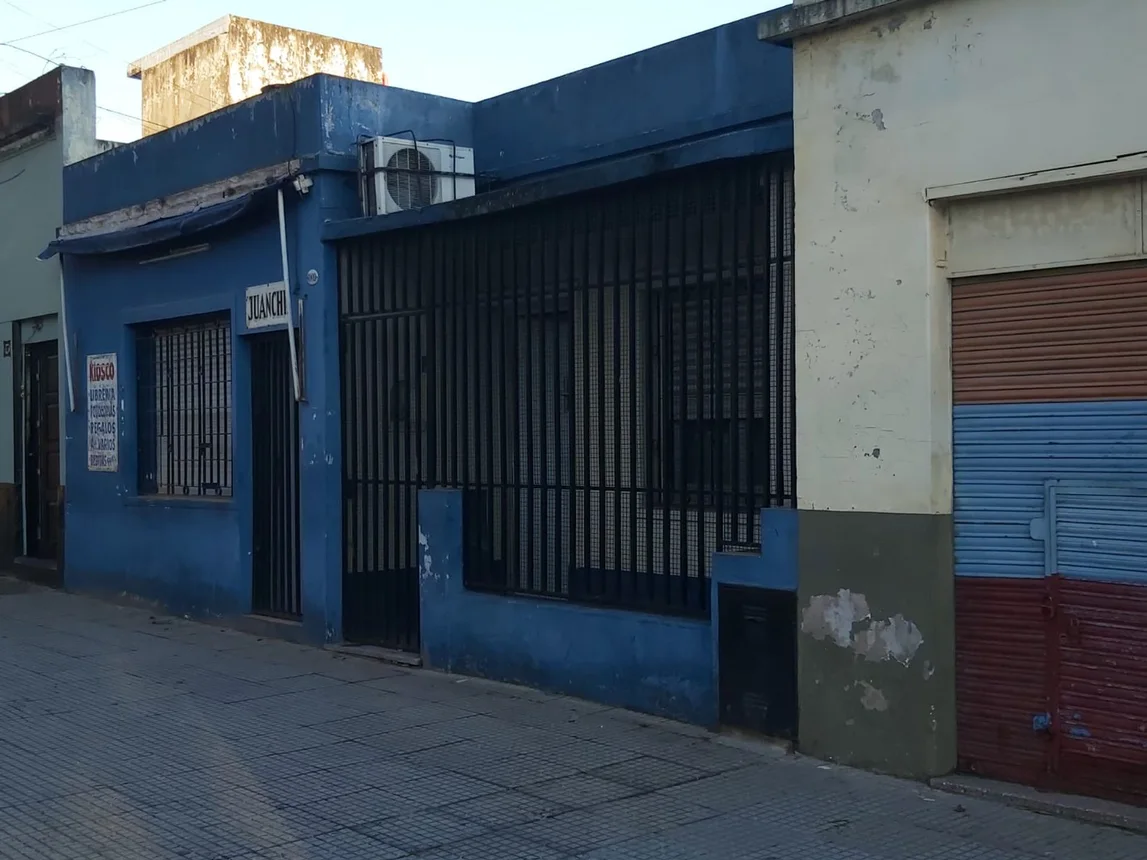 Casa de 4 ambientes en venta en Villa Lugano, Aquino 6000