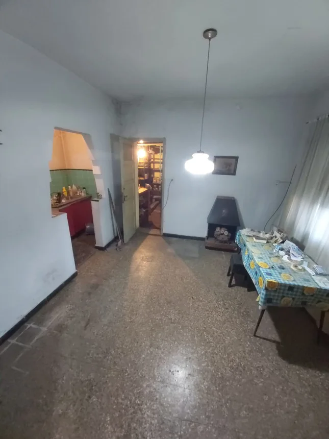 Casa de 4 ambientes en venta en Villa Lugano, Aquino 6000, foto 4