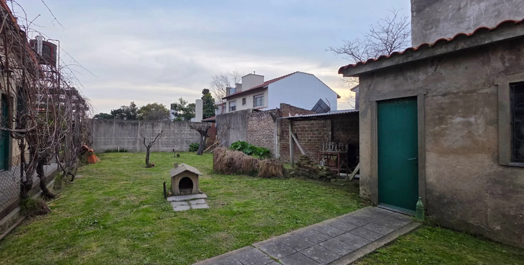 Casa en venta en Claypole, Crispi 900