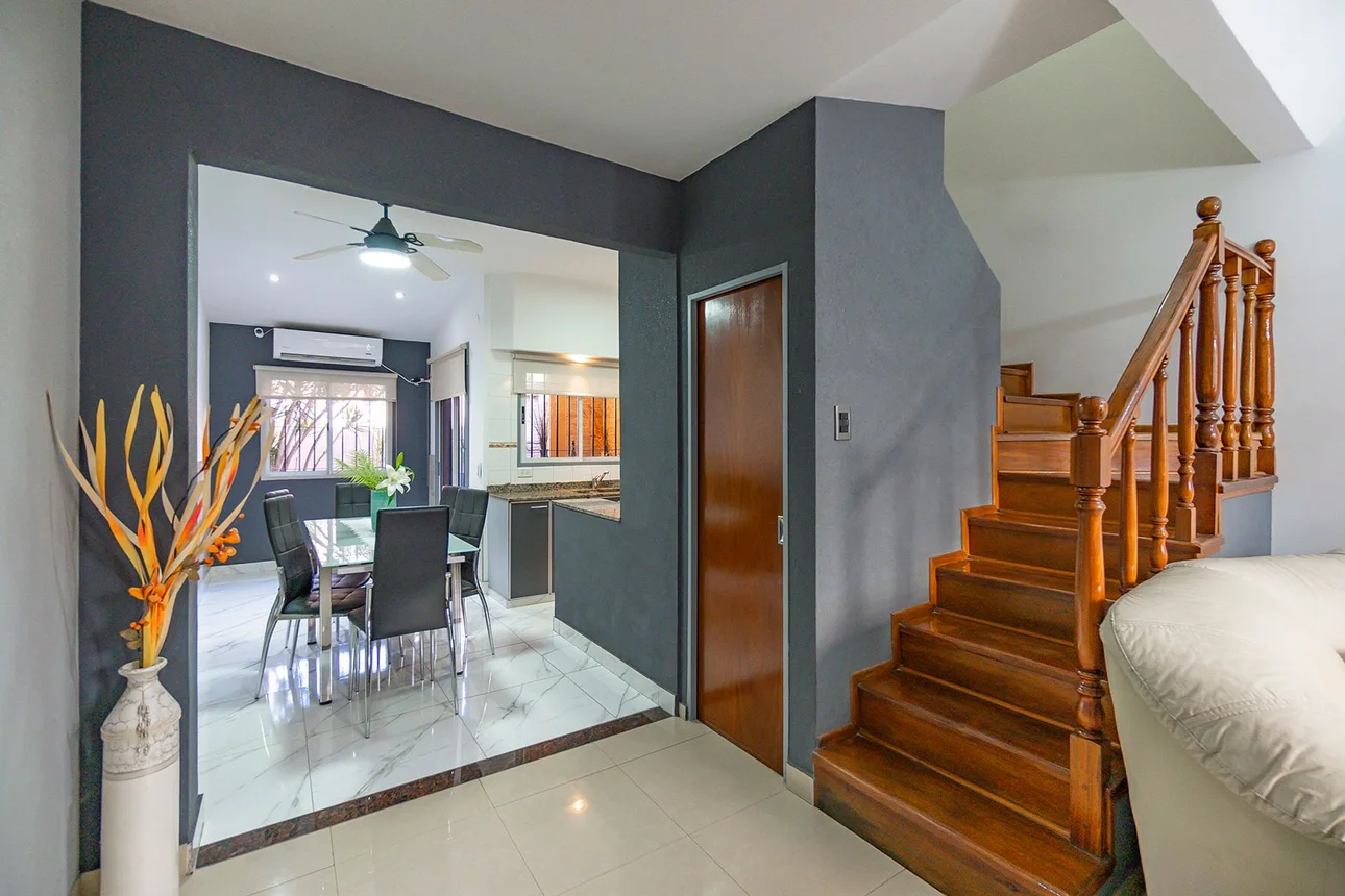 Casa dúplex de 4 ambientes en venta en Remedios de Escalada, Olegario Víctor Andrade 400, foto 2