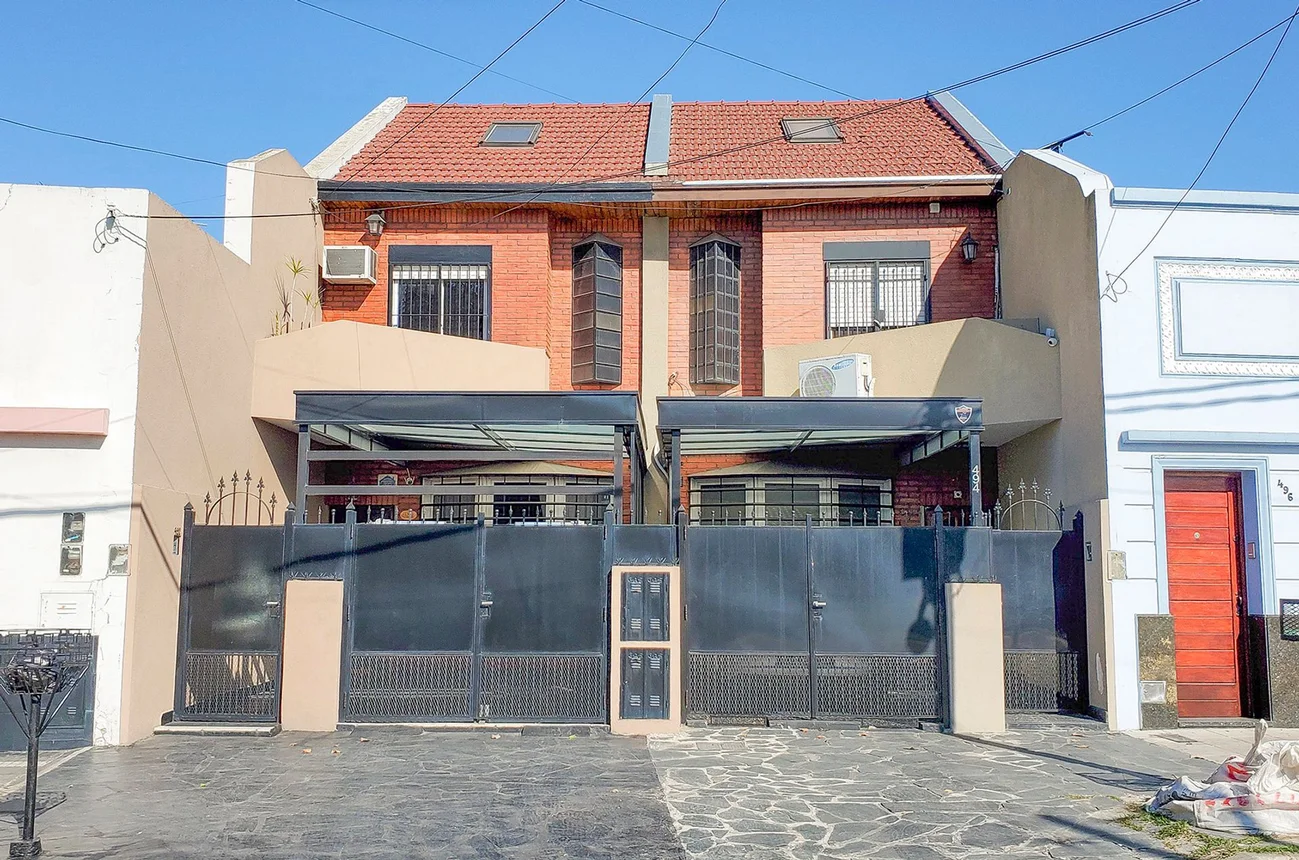Casa dúplex de 4 ambientes en venta en Remedios de Escalada, Olegario Víctor Andrade 400, foto 3