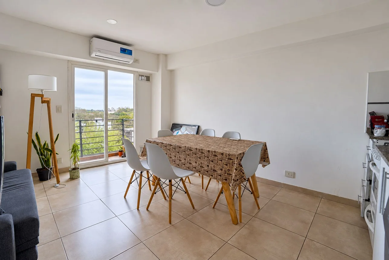 Departamento de 2 ambientes en venta en Caseros, Olavarría 2600