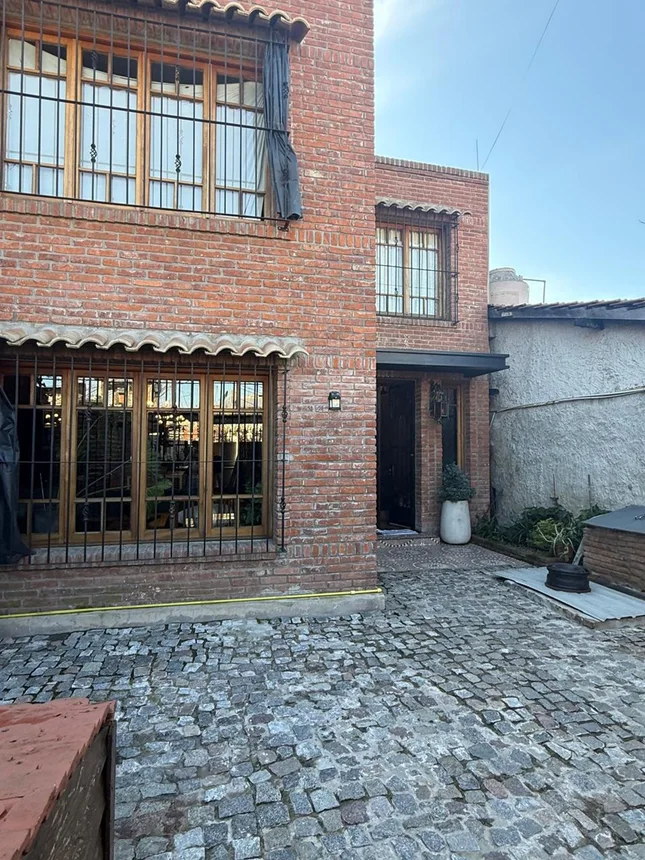 Casa de 8 ambientes en venta en Lomas de Zamora, Cosquín 2200, foto 5