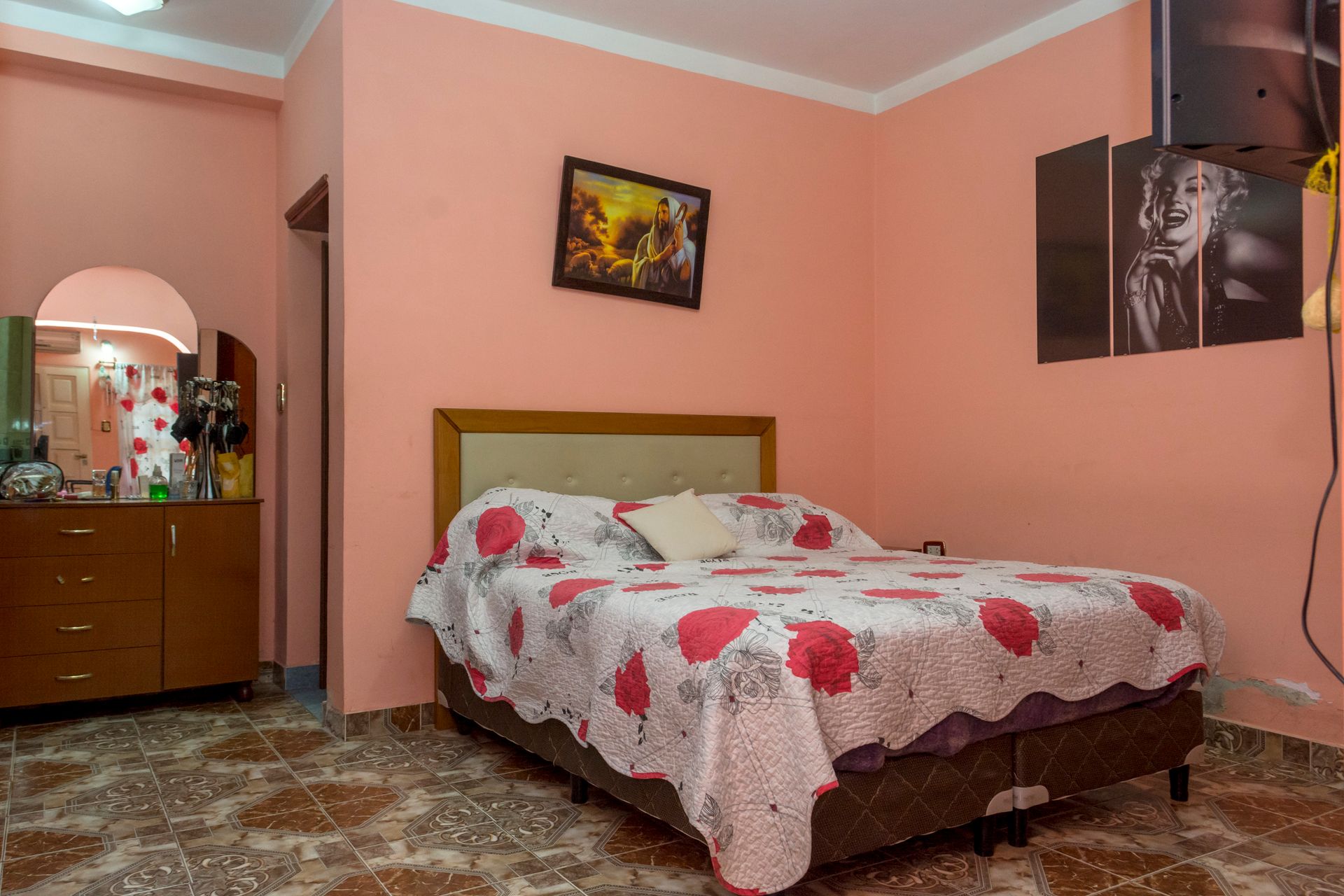 CASA VENTA SOBRE AVENIDA AUTODROMO APTA CREDITO - foto 14