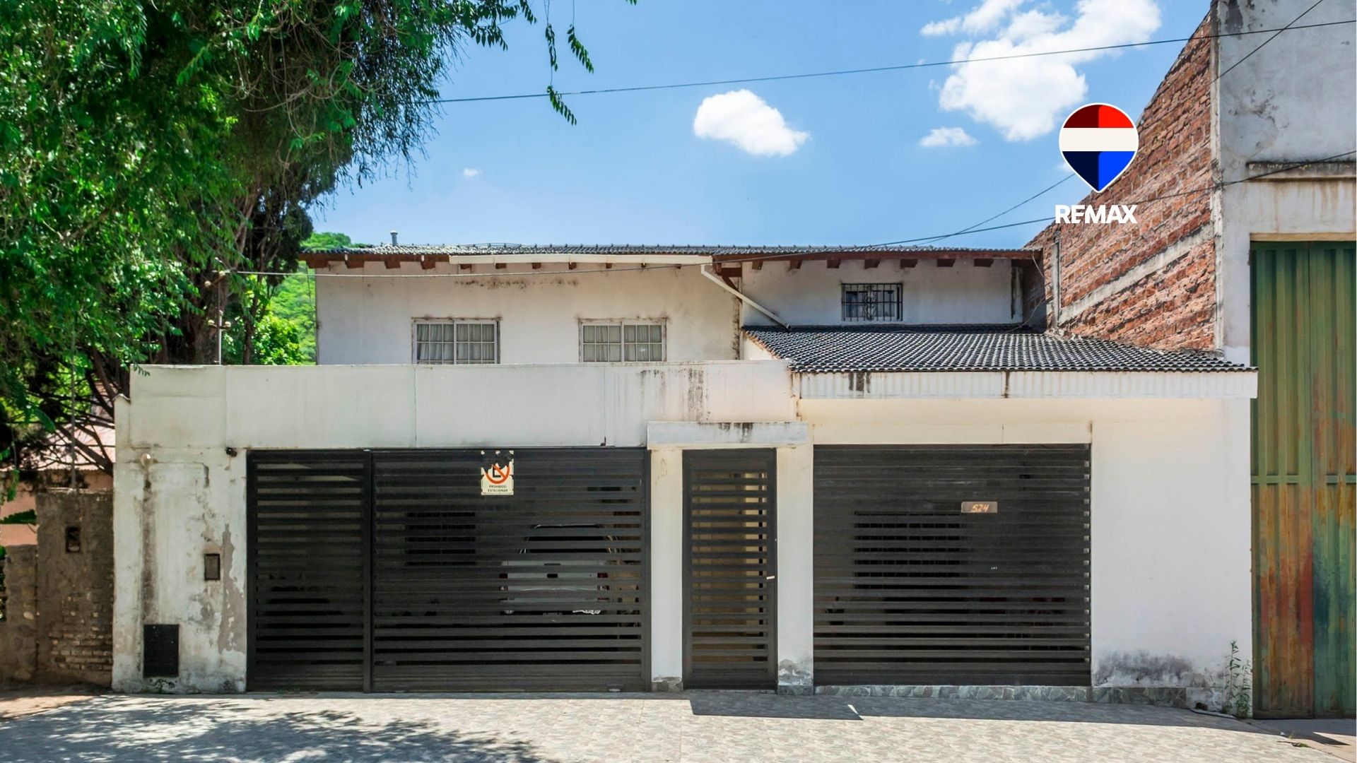 CASA VENTA SOBRE AVENIDA AUTODROMO APTA CREDITO - foto 1