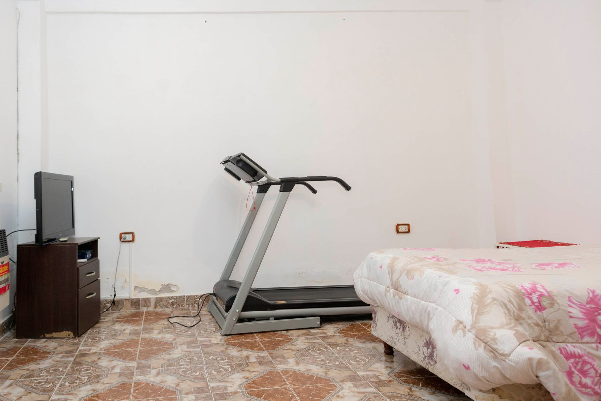 CASA VENTA SOBRE AVENIDA AUTODROMO APTA CREDITO - foto 17