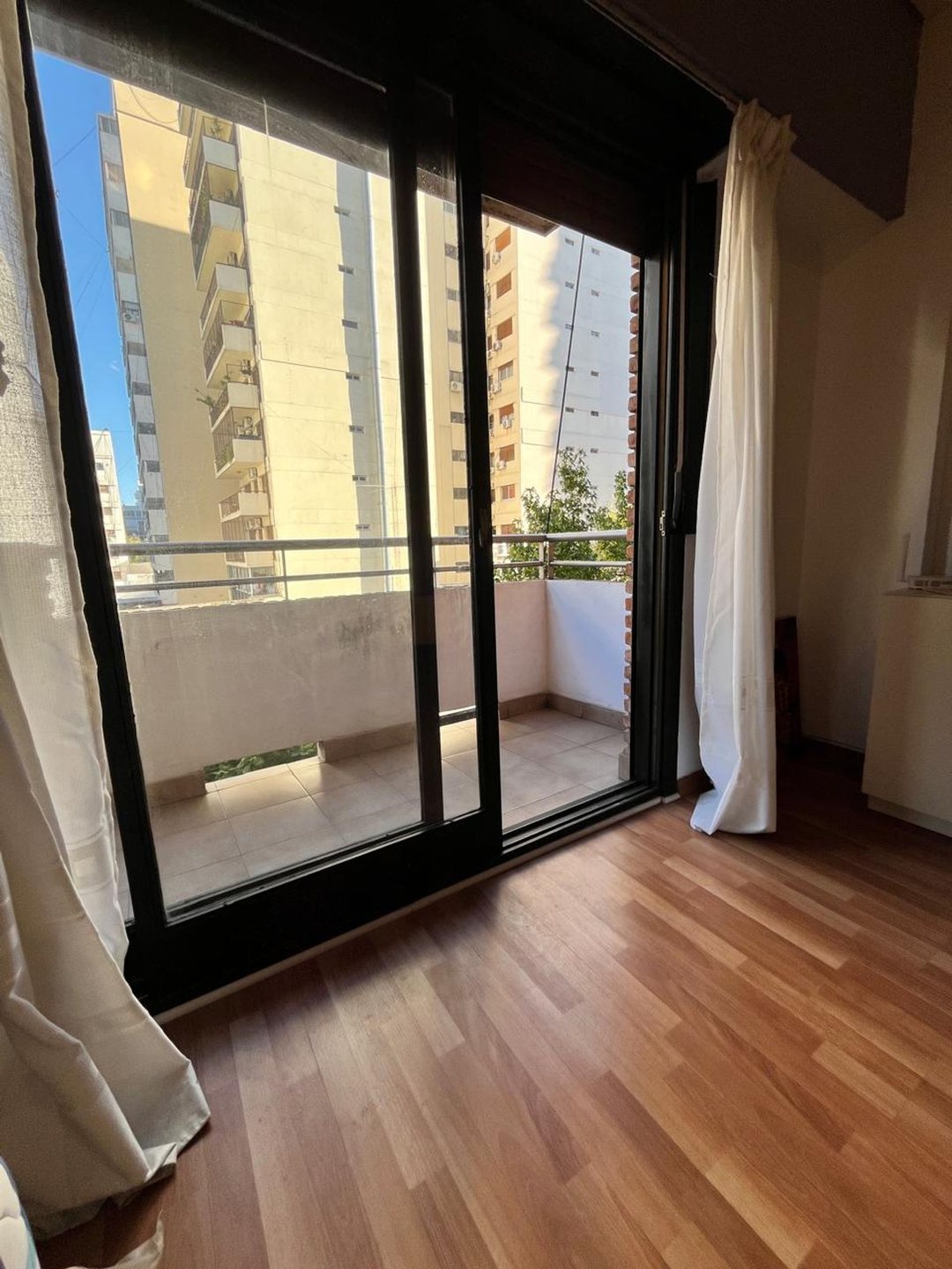 Venta Monoambiente Balcon Luz y Cochera Colegiales