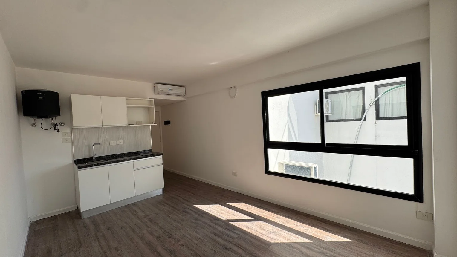 Departamento en venta en Monserrat, Adolfo Alsina 1200