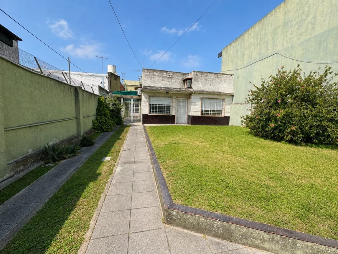 Casa en venta en Lanús Oeste, foto 2