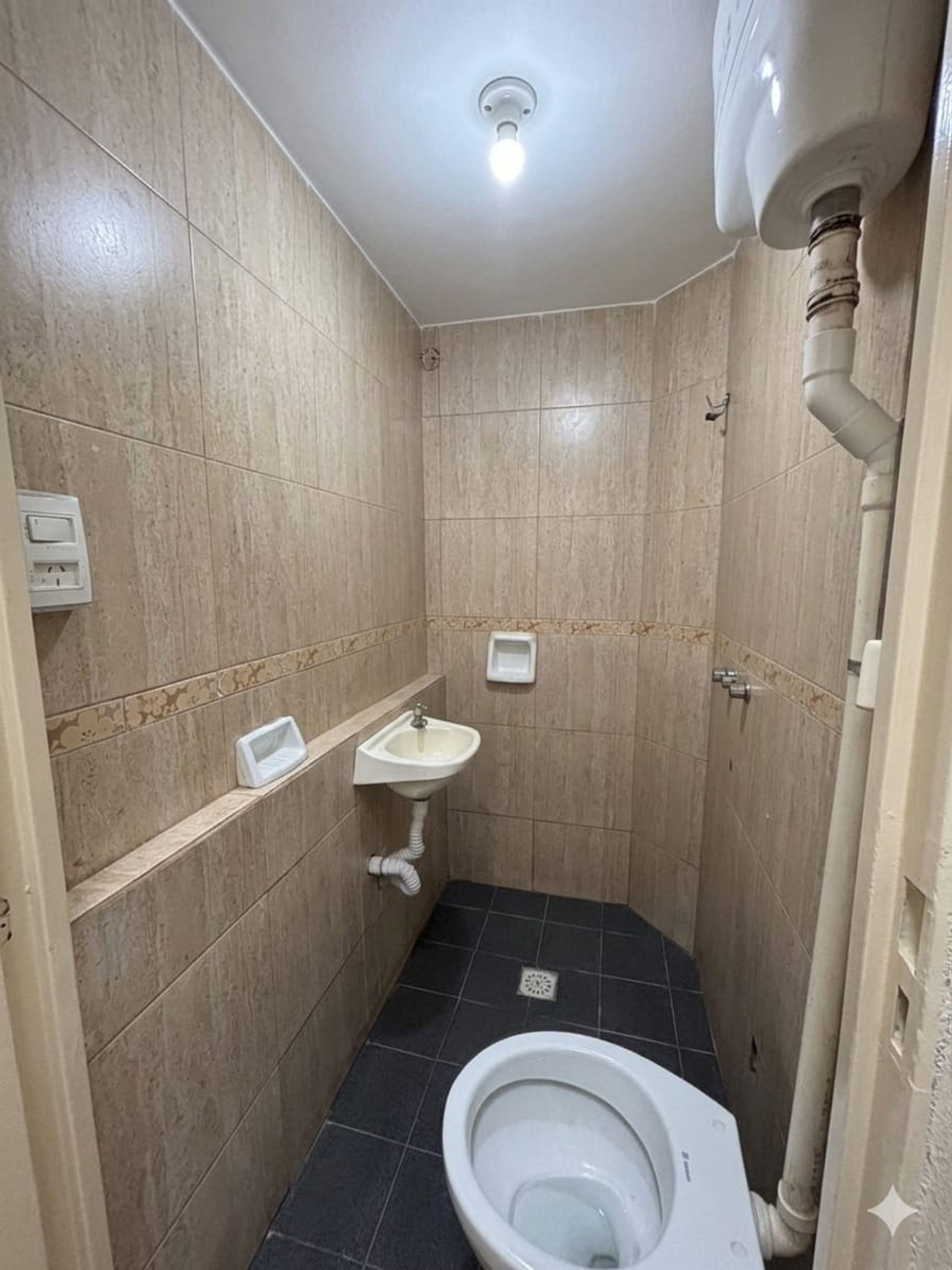CASA EN VENTA CON 5 DEPARTAMENTOS - foto 10