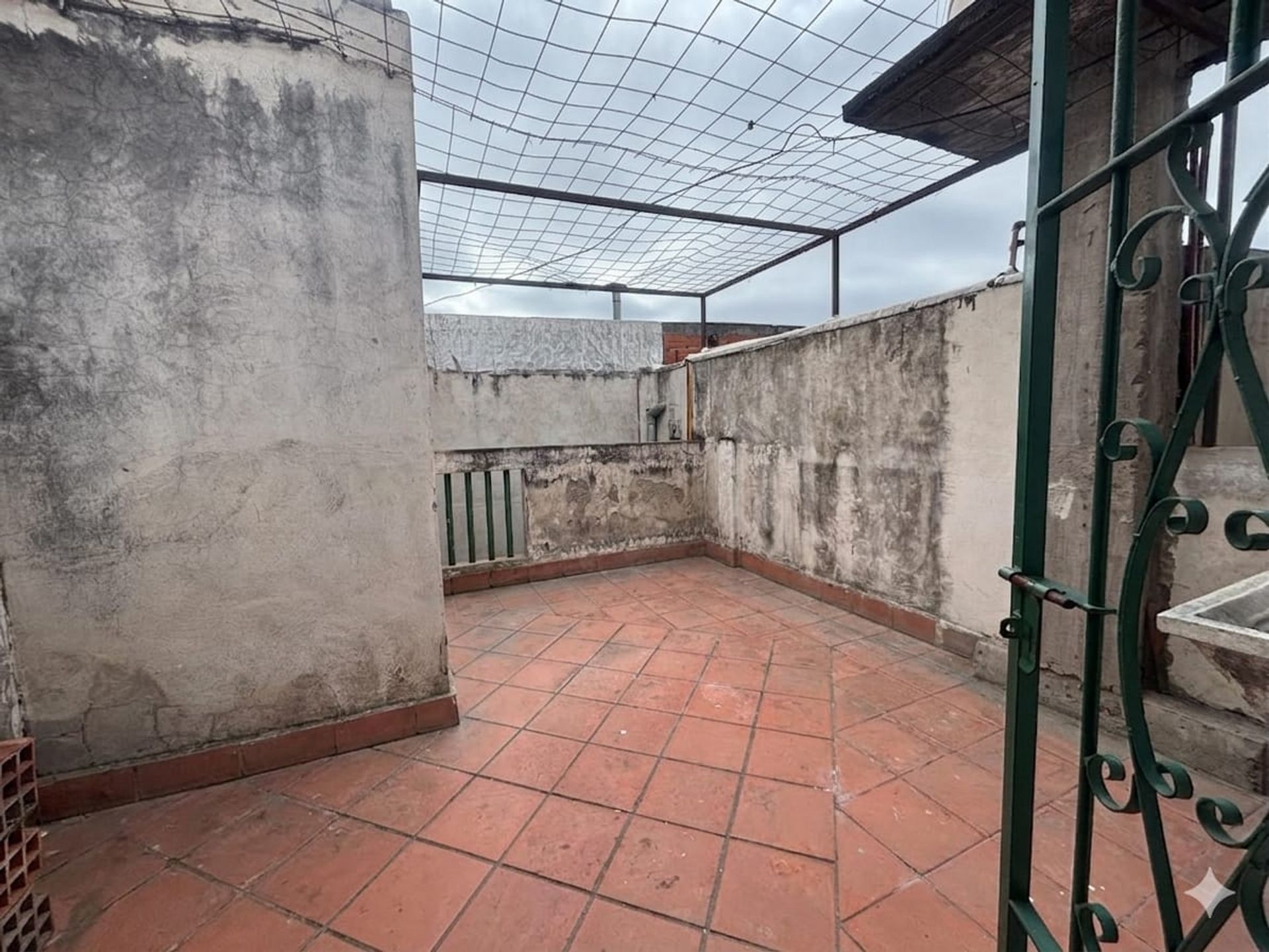 CASA EN VENTA CON 5 DEPARTAMENTOS - foto 5