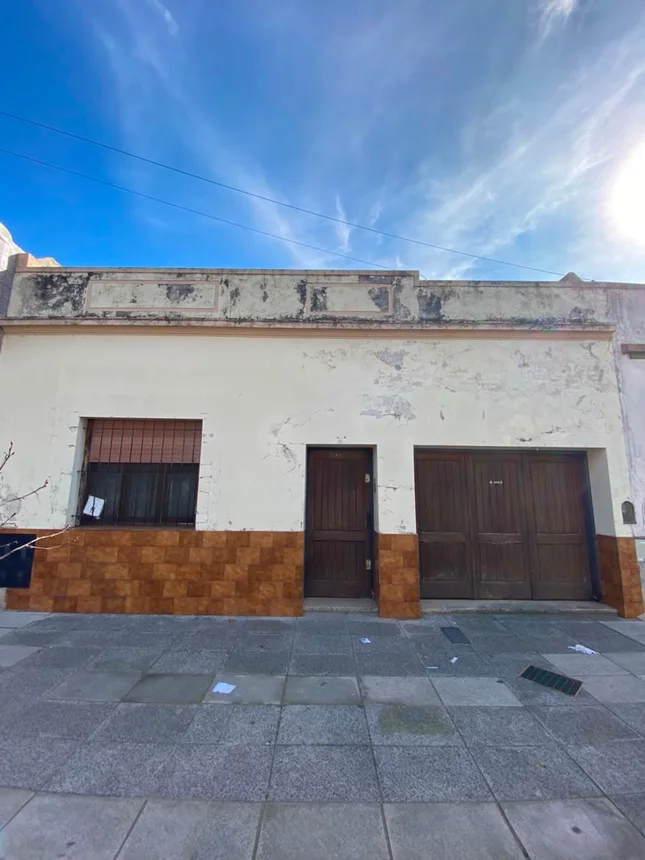 Casa de 4 ambientes en venta en Villa Lugano, Hubac 5300
