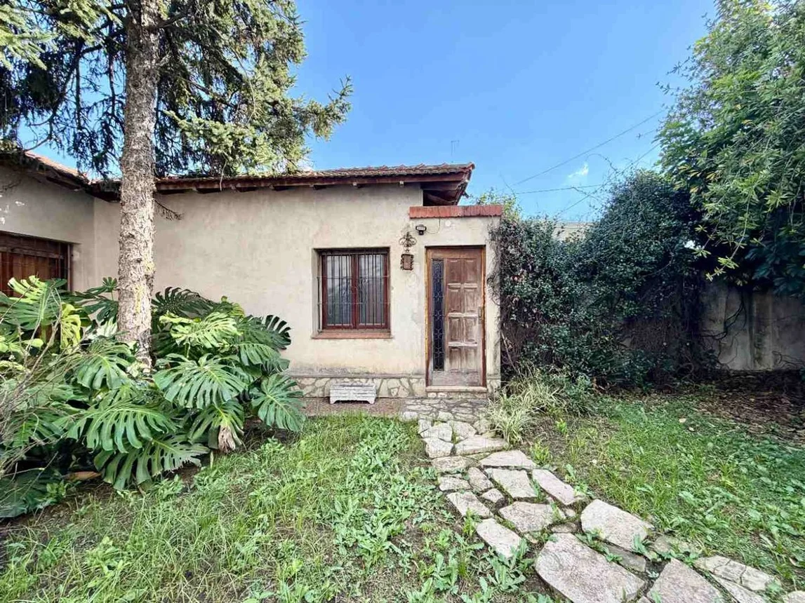 Casa de 5 ambientes en venta en Santos Lugares, Doctor Canepa 1600, foto 3