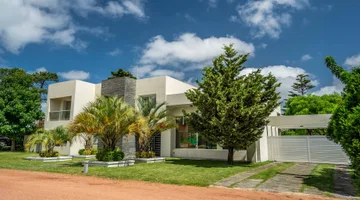 CASA EN VENTA EN BARRIO CERRADO BOULEVARD PARK