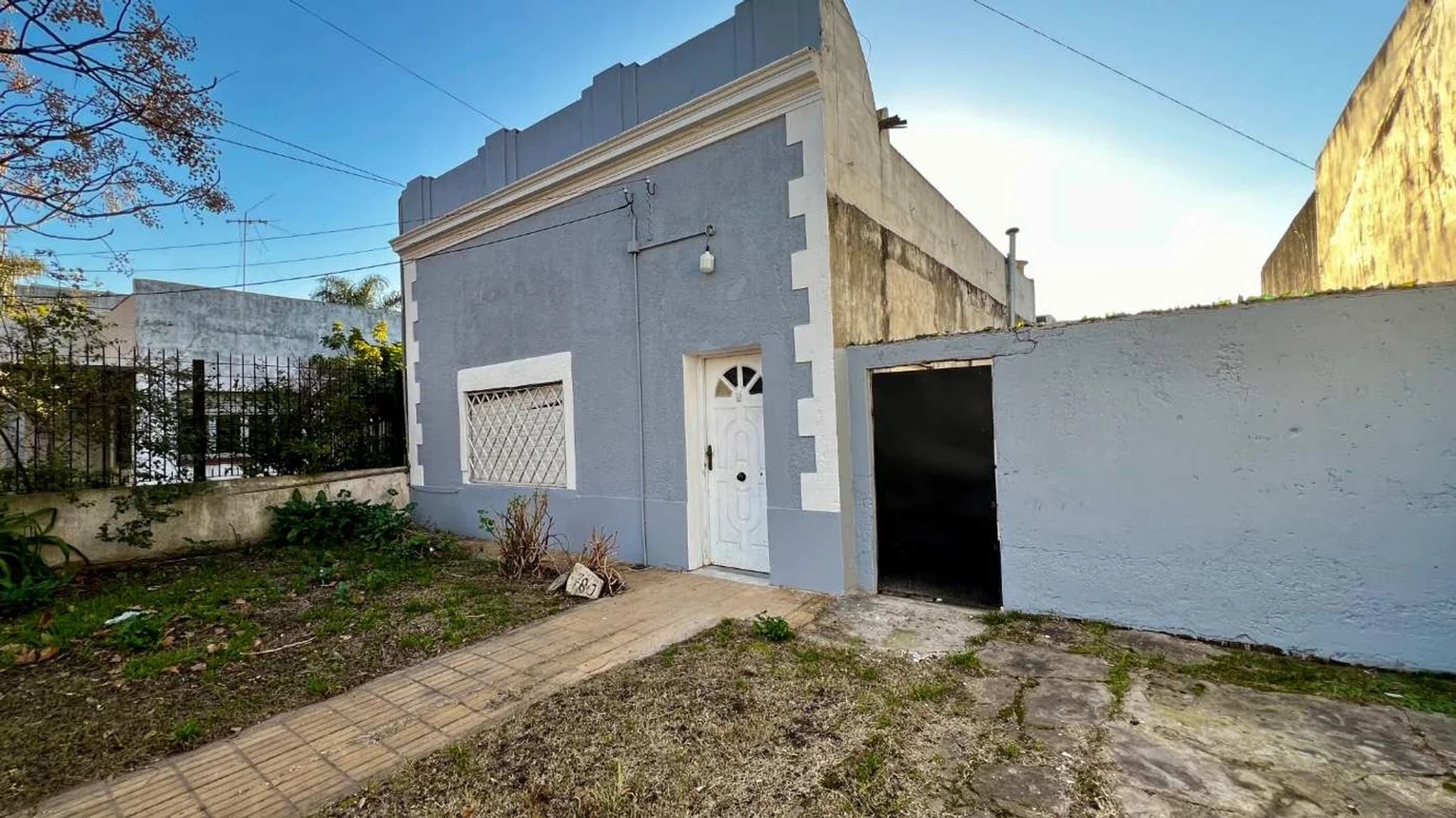 Casa de 3 ambientes en venta en Temperley, Cangallo 700, foto 2
