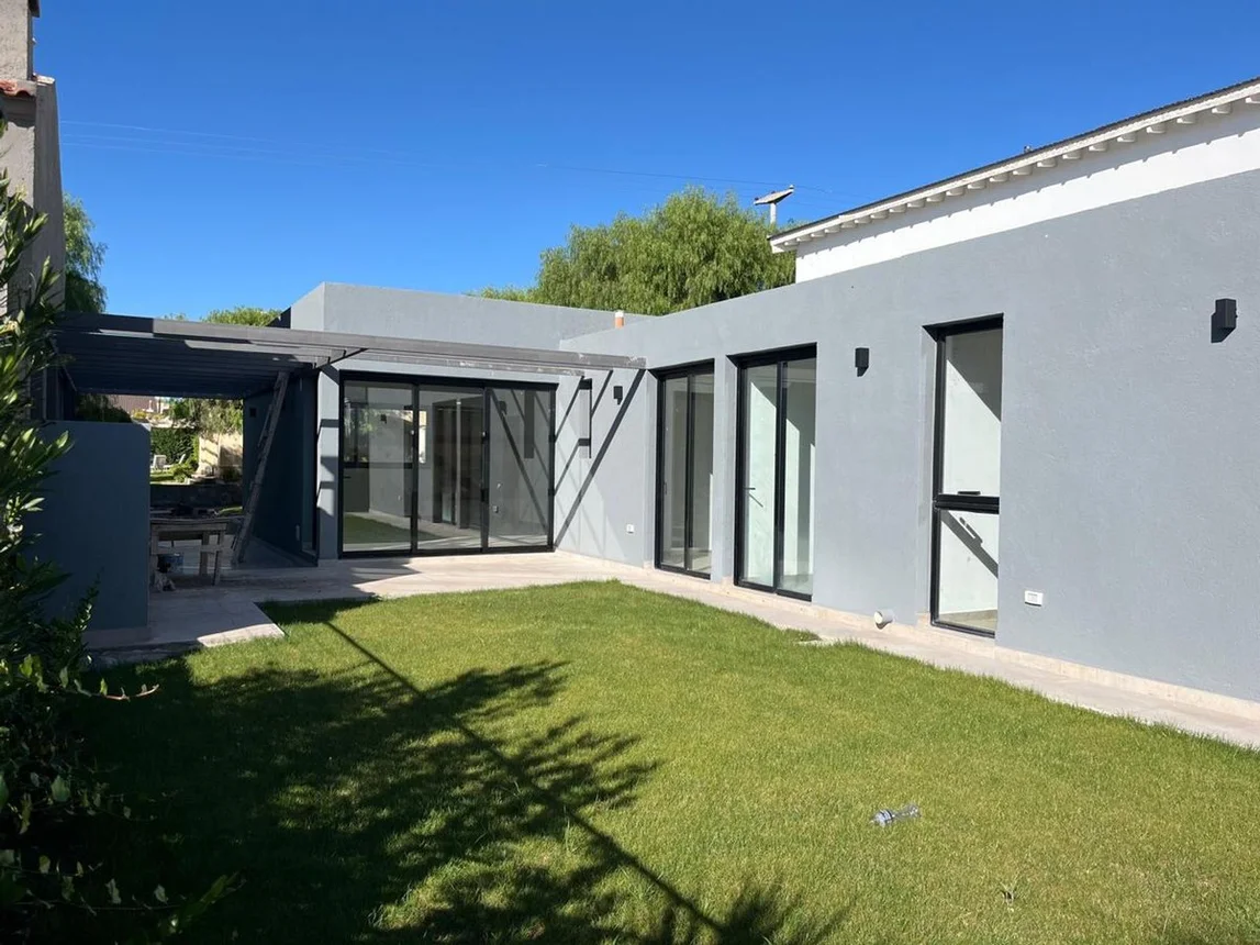 Casa en venta en Mendoza, foto 3