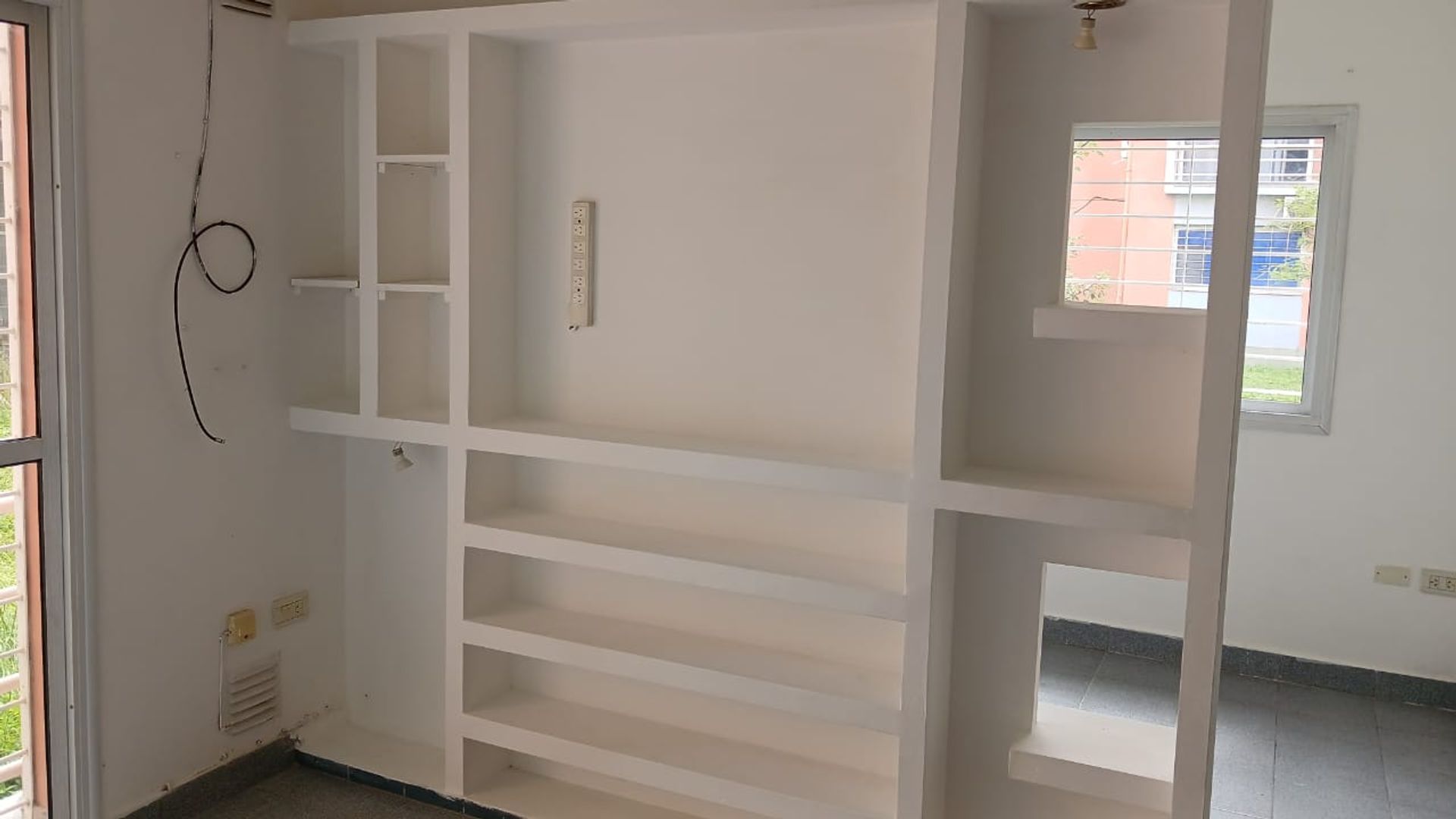 MONOAMBIENTE VENTA PLANTA BAJA BARRIO EL HUAICO - foto 4