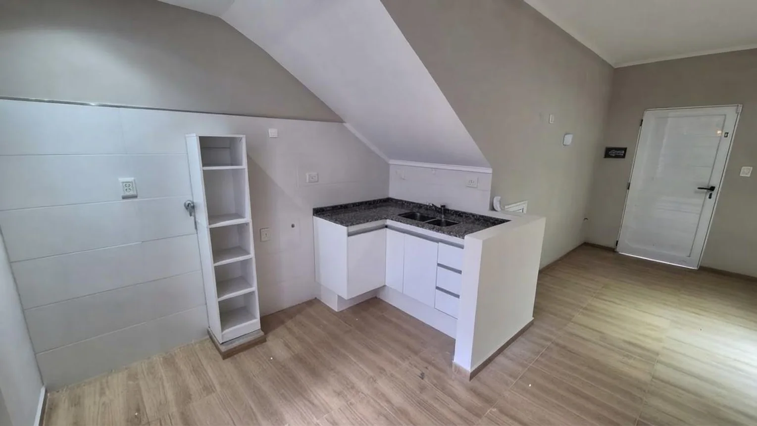 Casa de 3 ambientes en venta en Santa Fe, Padilla 2700