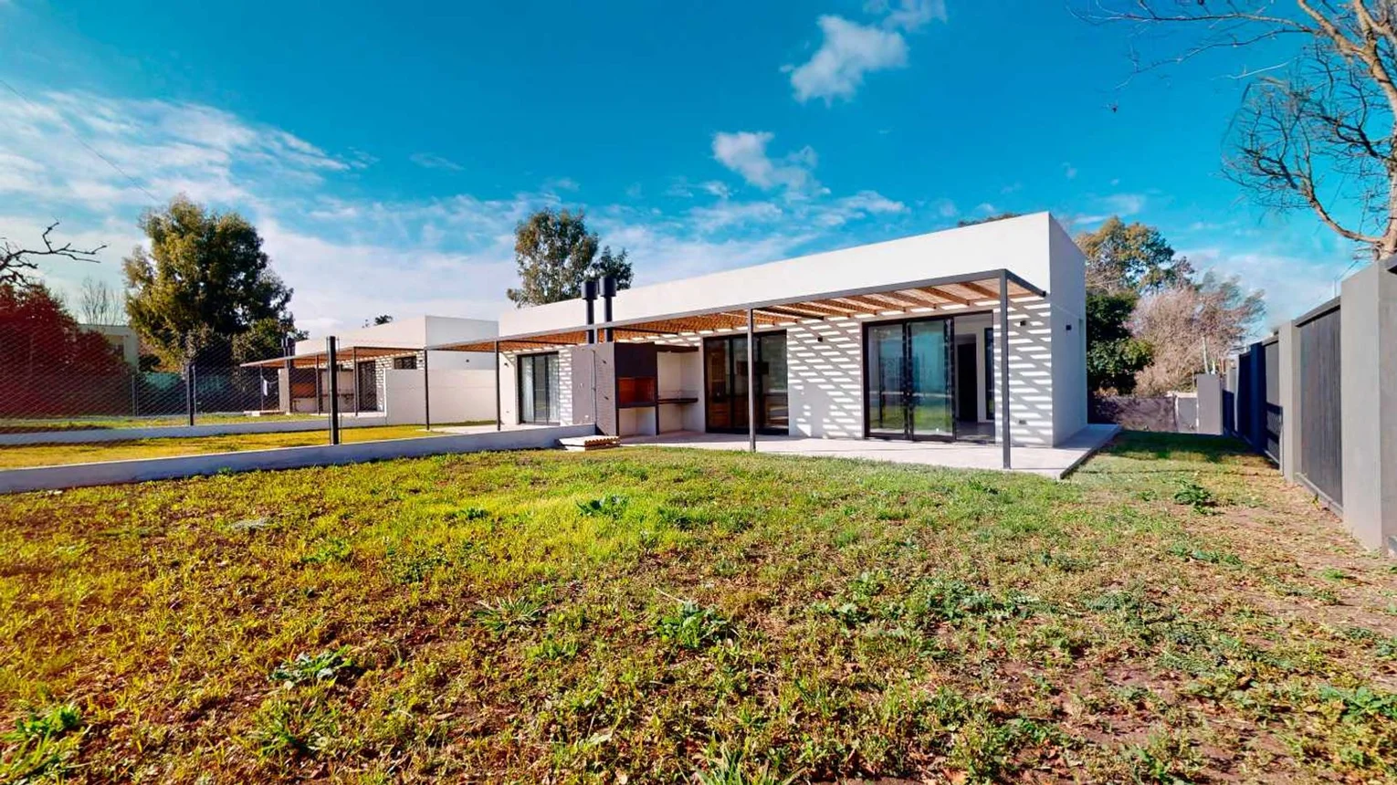 Casa de 3 ambientes en venta en City Bell, 138 E/ 471 y 472 0, foto 2