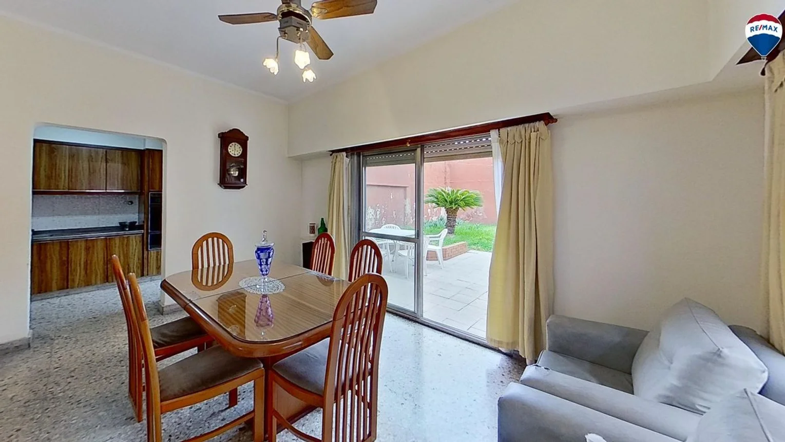 Casa en venta en Sarandí, foto 2