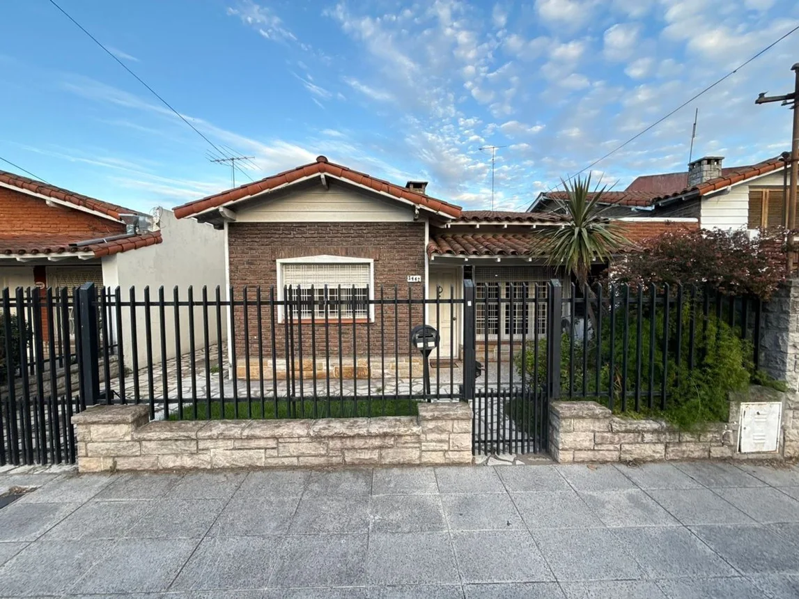 Casa en venta en San Justo, Bermudez 3400