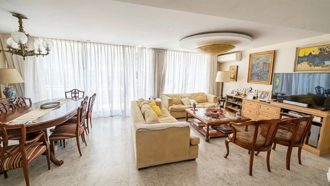 DEPTO VENTA 4 AMB LA ISLA RECOLETA