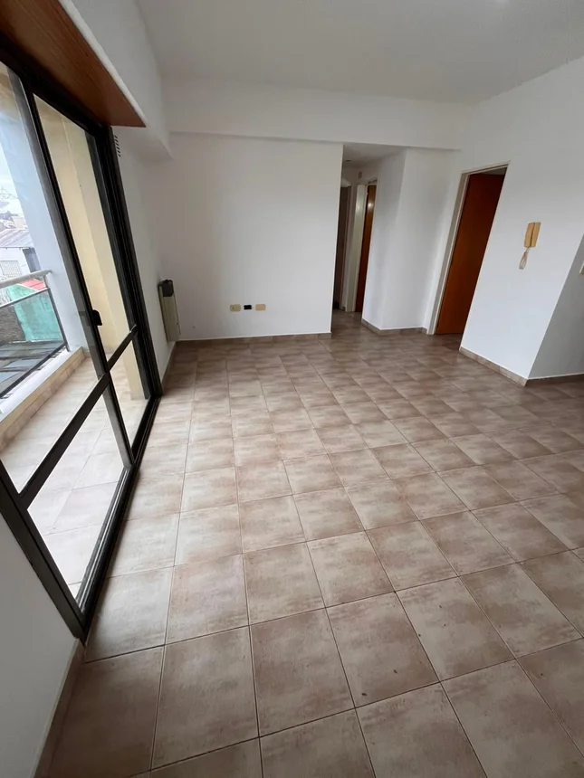 Departamento en alquiler en La Plata, foto 2