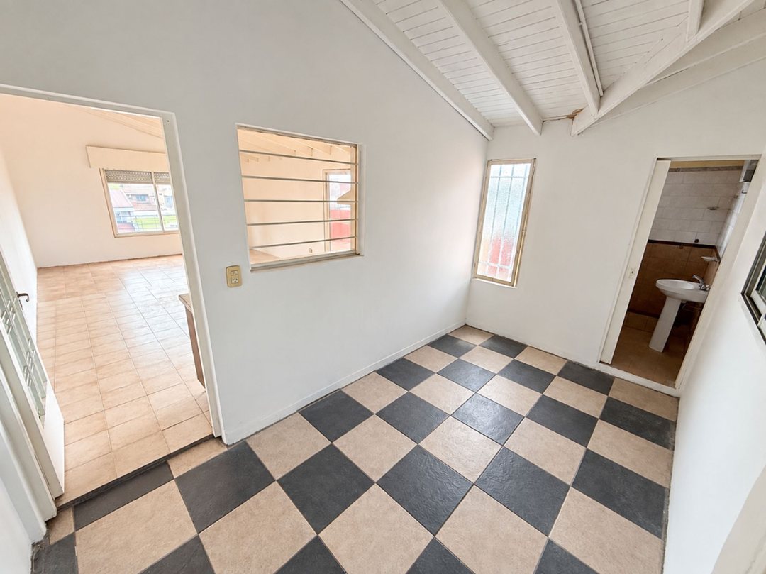 Venta monoambiente divisible terraza caseros