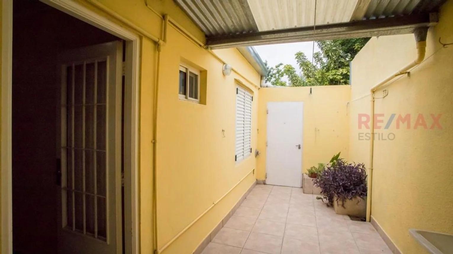 Departamento en venta en pb, un dormitorio y patio, foto 1