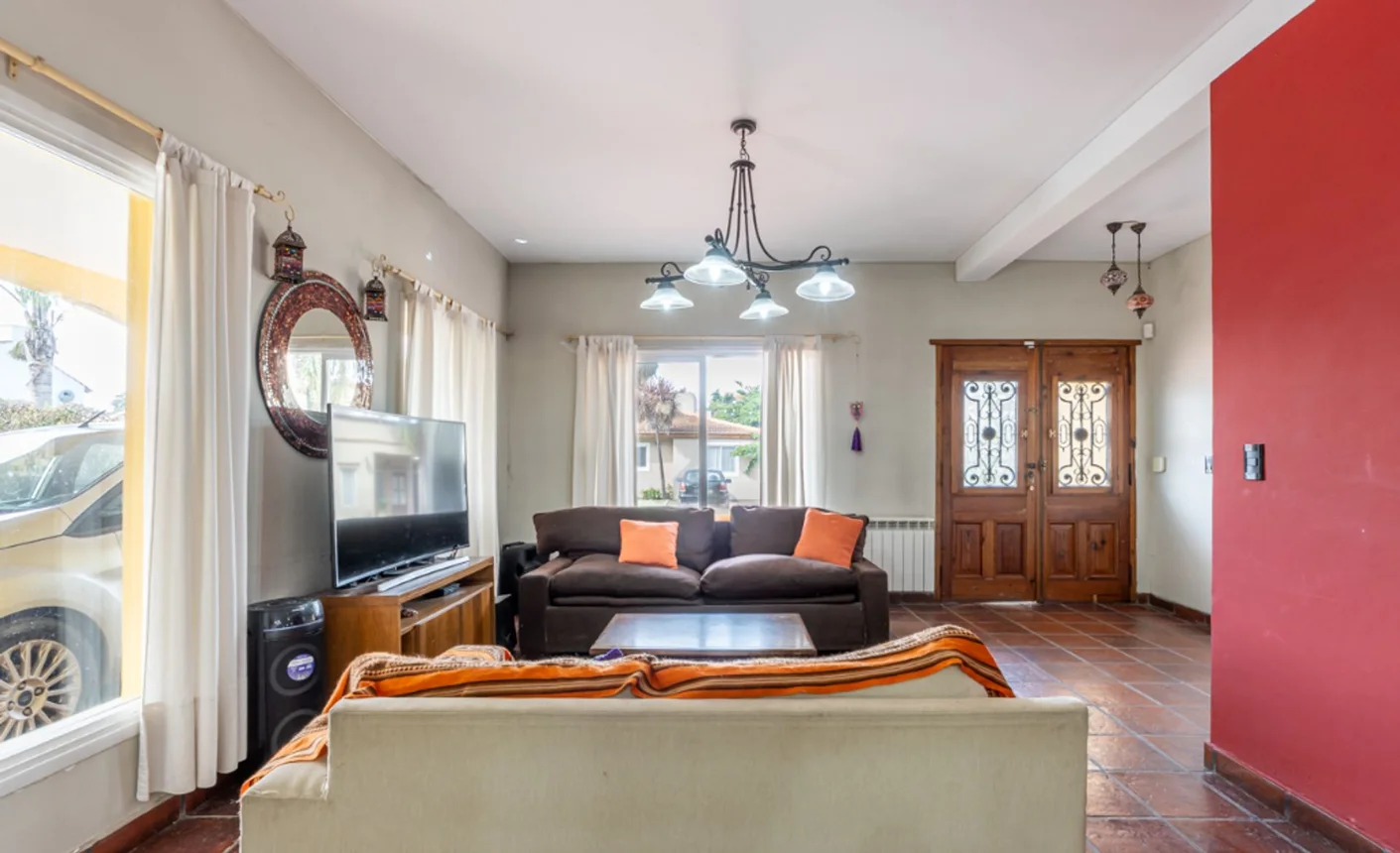 Casa en venta en jardines de escobar c/pileta, foto 5