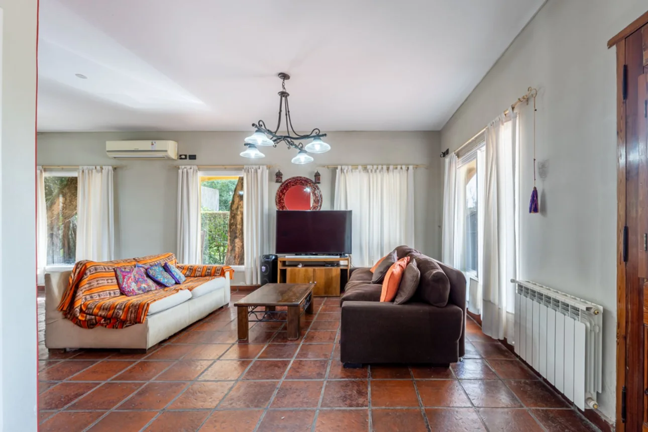 Casa en venta en jardines de escobar c/pileta, foto 3