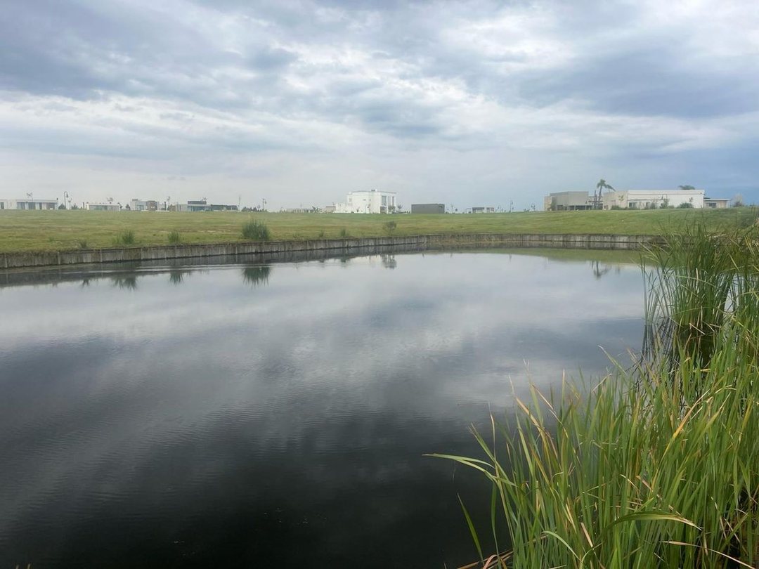 VENTA LOTE VISTA AL AGUA BARRIO CERRADO EL NAUDIR