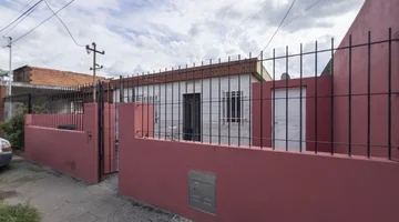 VENTA CASA 2 DORMITORIOS CON PATIO VGG OPORTUNIDAD
