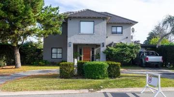 VENTA CASA BARRIO PRIVADO EZEIZA CON ESCRITURA