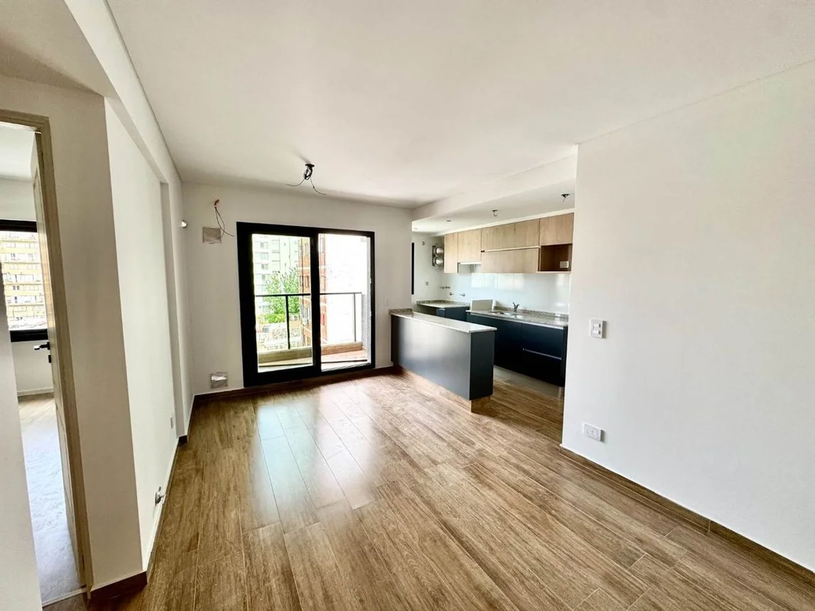 Depto de 1 dormitorio en venta abasto contrafrente, foto 1